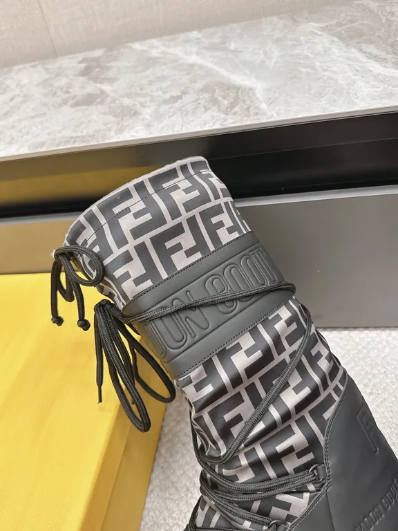 Fendi Shoe 